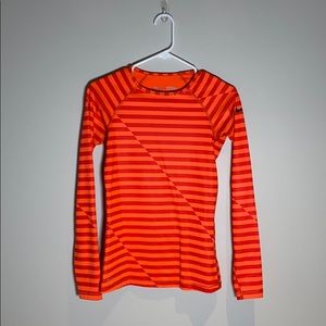 Nike Pro - small - striped - warm